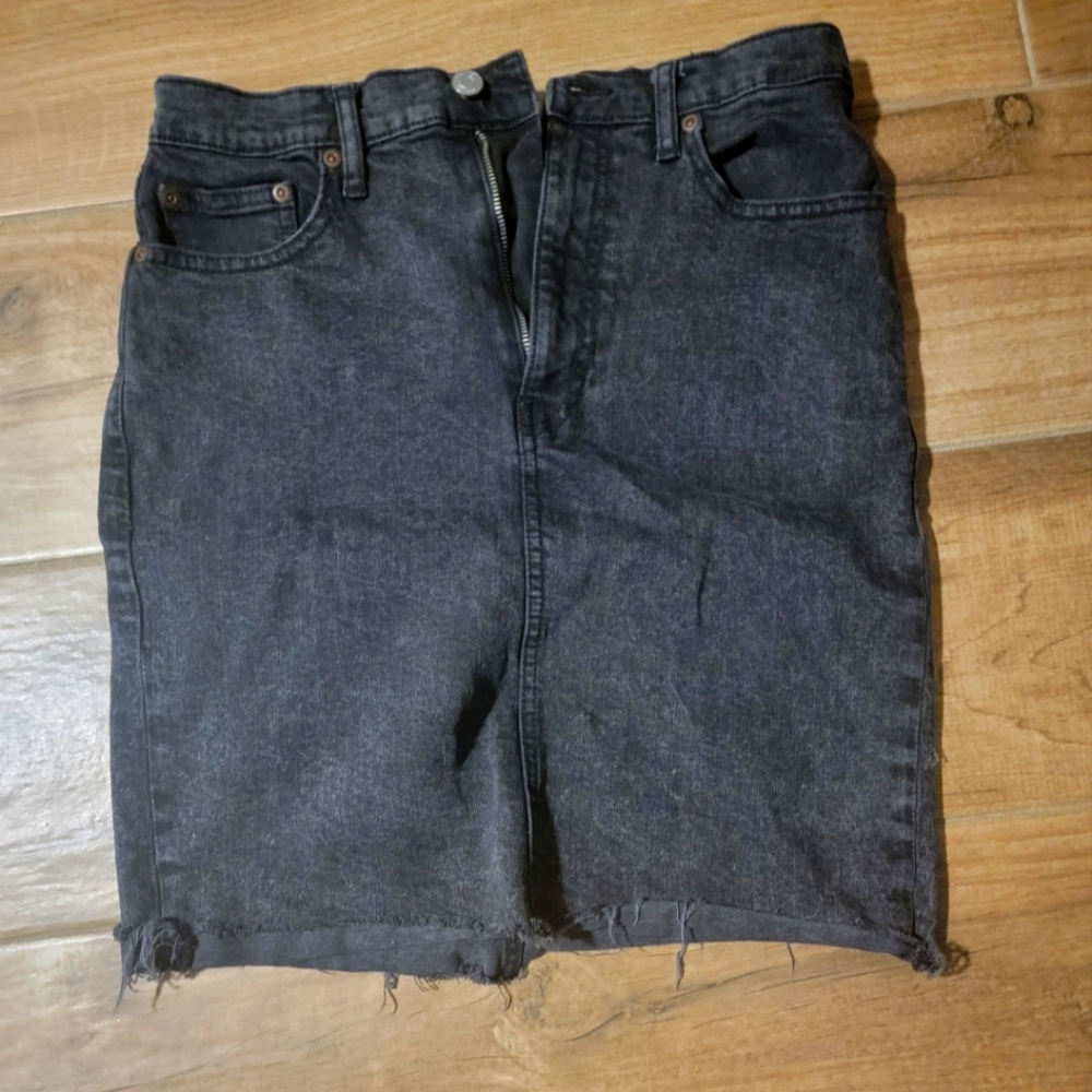 Gap Black A-line jean skirt